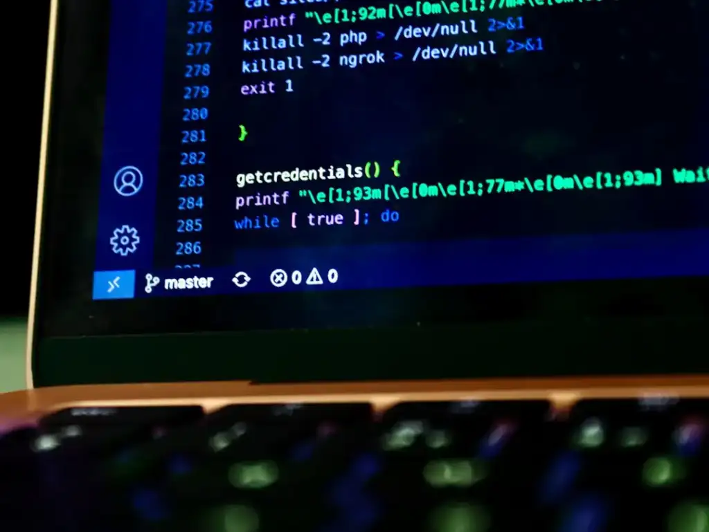 אופטימיזציה Docker לסביבת פיתוח בשרת Linux קשיח — מדריך #95