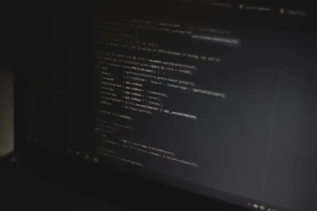 איתור שאילתות MariaDB בפרויקט Headless — מדריך #583