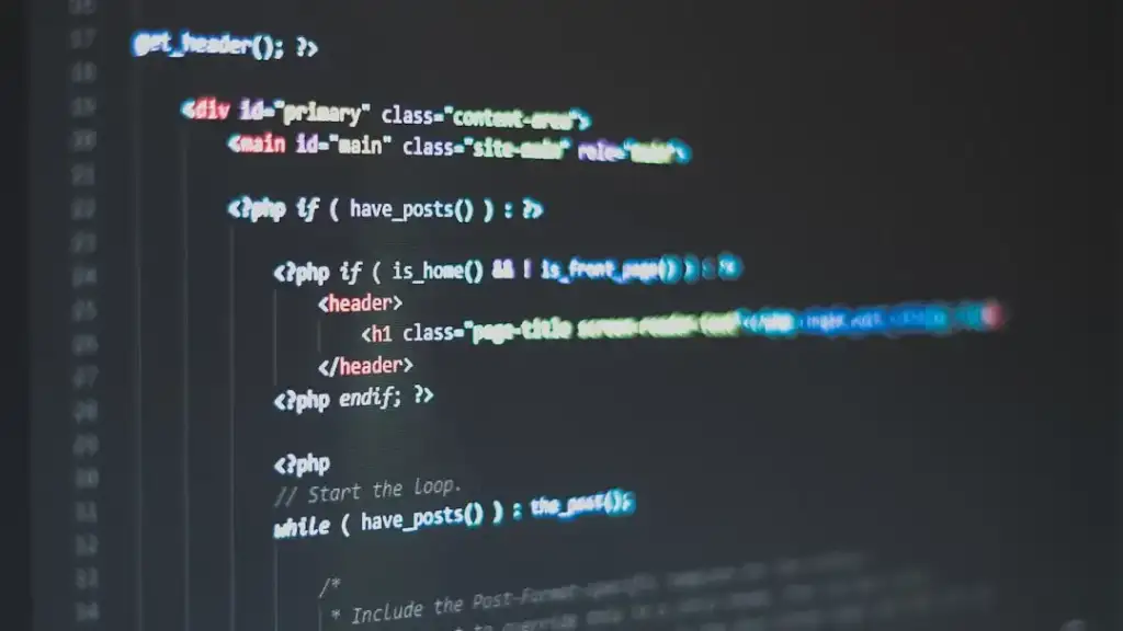 שיפור TTFB באתרים מבוססי PHP: מדריך מקצועי לפתרון בעיות ביצועים בפיתוח אתרים